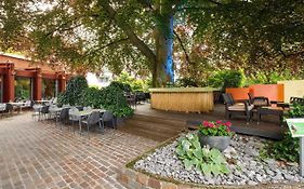 Ramada By Wyndham Baden Hotel Du Parc